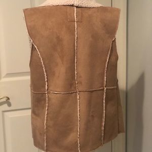 Shearling like vest